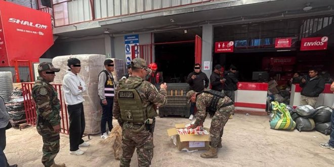 Puno: Paquetes de droga son enviados por "Shalom" 1 1. PAQUETES DE DROGA FOTON