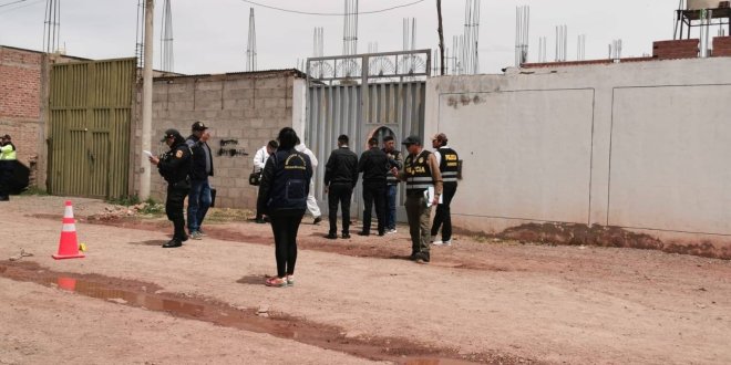 Puno: Policía es asesinado dentro de su casa 1 1. POLICIA ES ASESINADO Manejan dos hipotesis