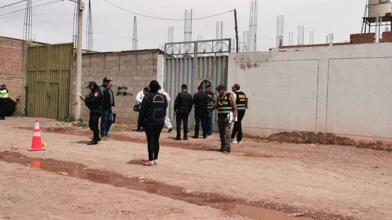 1. POLICIA ES ASESINADO Manejan dos hipotesis