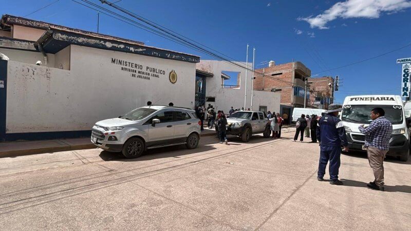 Puno: Hermanos fallecen tras fatal accidente 1 2. HERMANOS FALLECEN FOTON