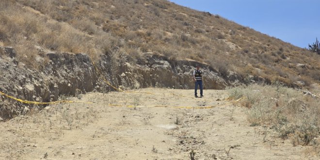 Arequipa: Investigan hallazgo de restos humanos en zanja 1 A 31