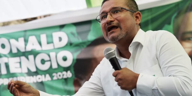 Ronald Atencio confirma que indultará a Pedro Castillo y dará salvoconducto a Betssy Chávez 1 WhatsApp Image 2025 12 14 at 15.58.40