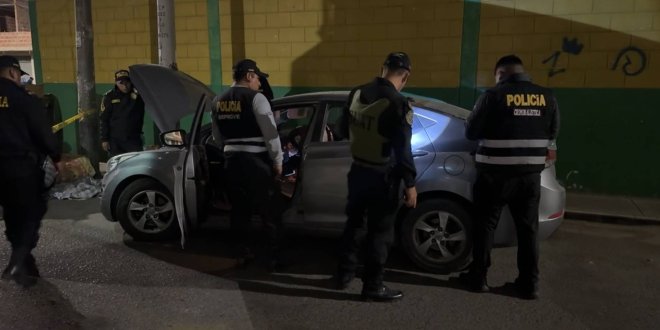 Tacna: En persecución y balacera recuperan auto robado 1 abridora alternaaa