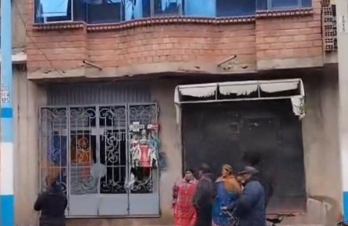 Puno: Joven cae del tercer piso de cantina y queda grave 1 abridroaaaaaaa 1 1