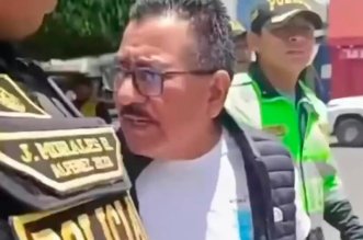 jorge marticorena viceministro vivienda abucheados nasca 800x533 1