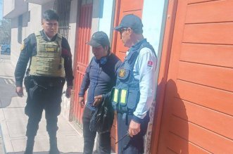 sujeto roba celular a ebrio y lo detienen