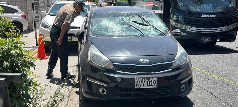 Arequipa: Denunció robo de su auto y terminó detenido 1 B 4